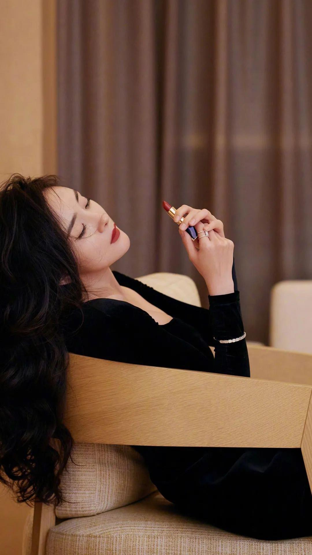 成熟女性风情迷人杨幂高清手机壁纸6