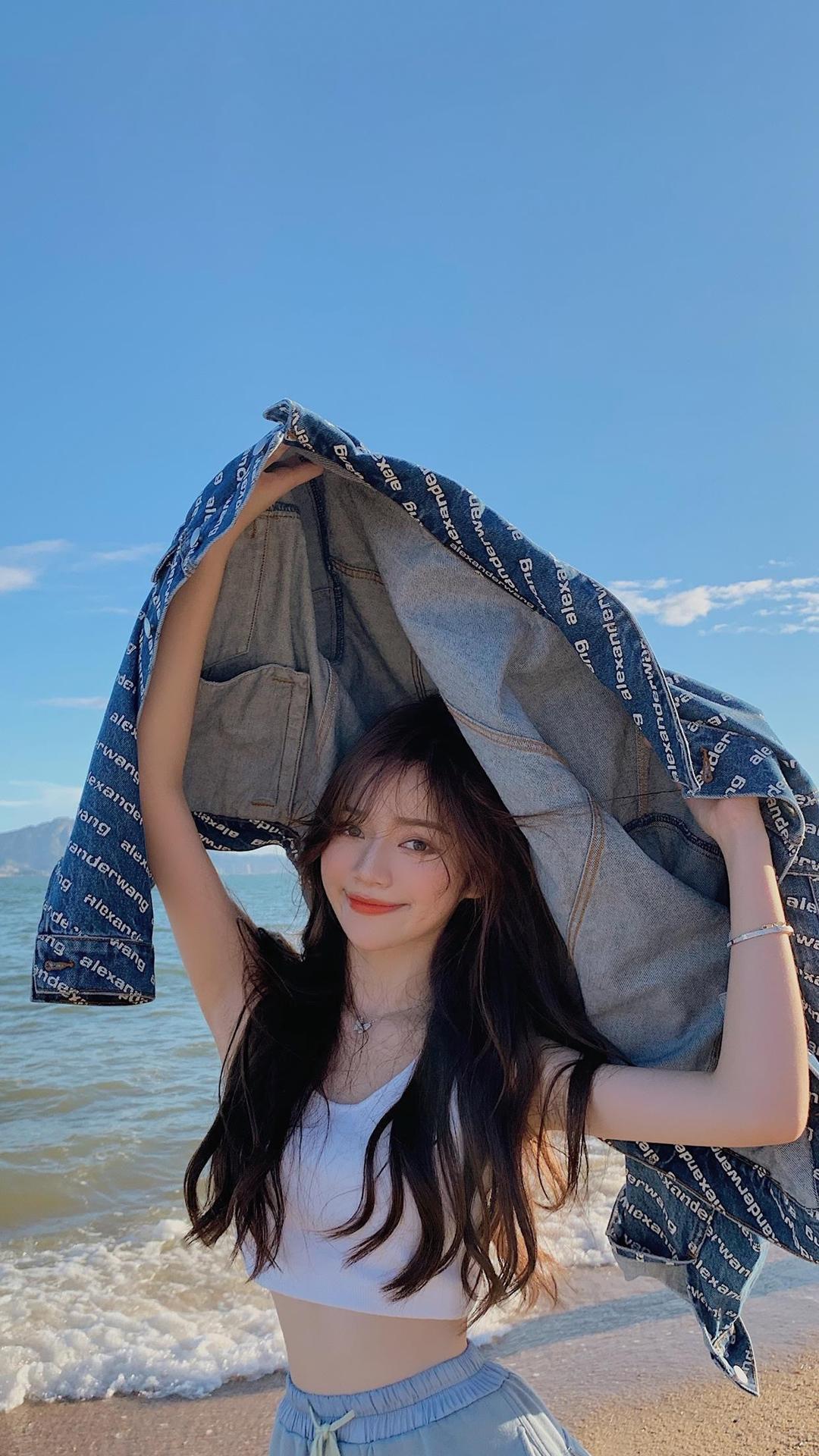 全面屏手机美女壁纸高清动态下载4