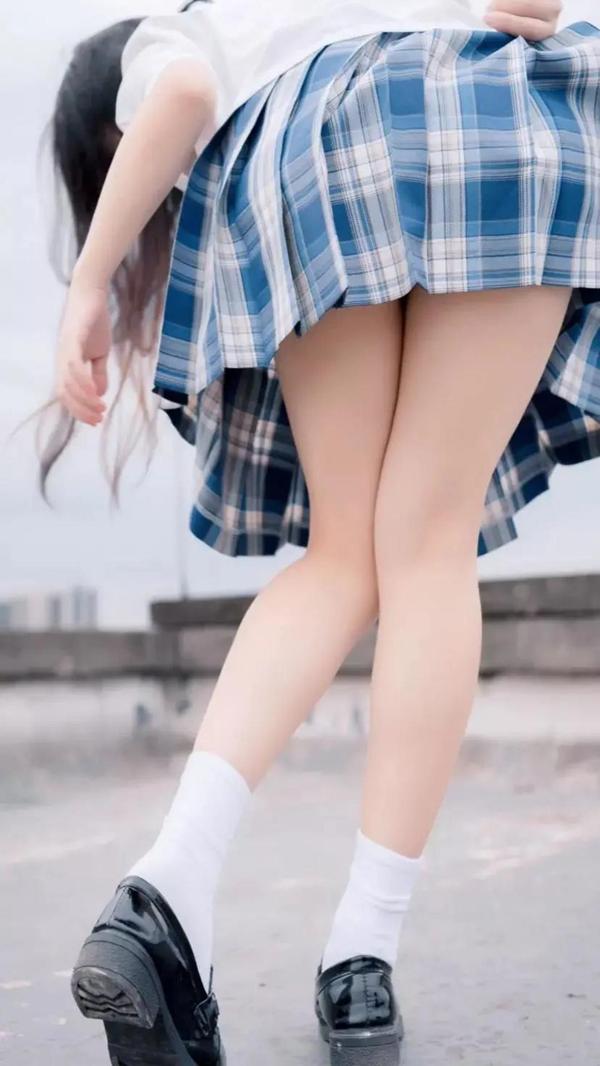 好看的jk制服女生壁纸